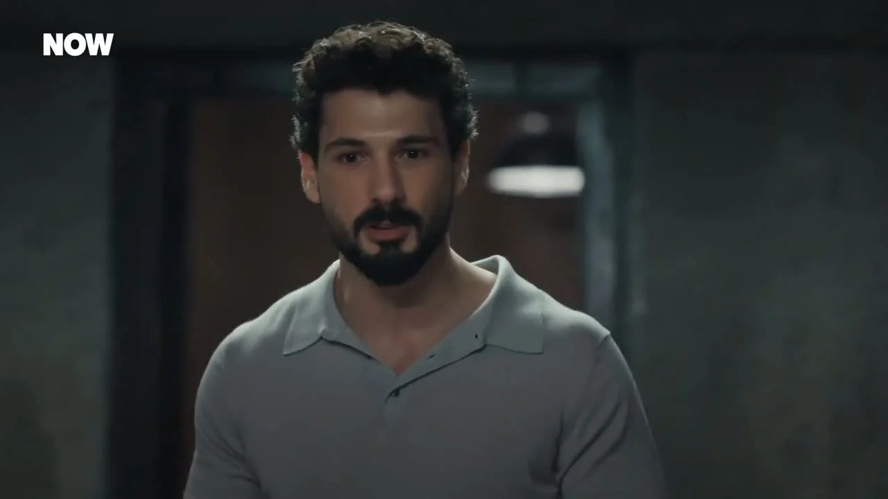 Кадры из сериала Под землёй (2026)