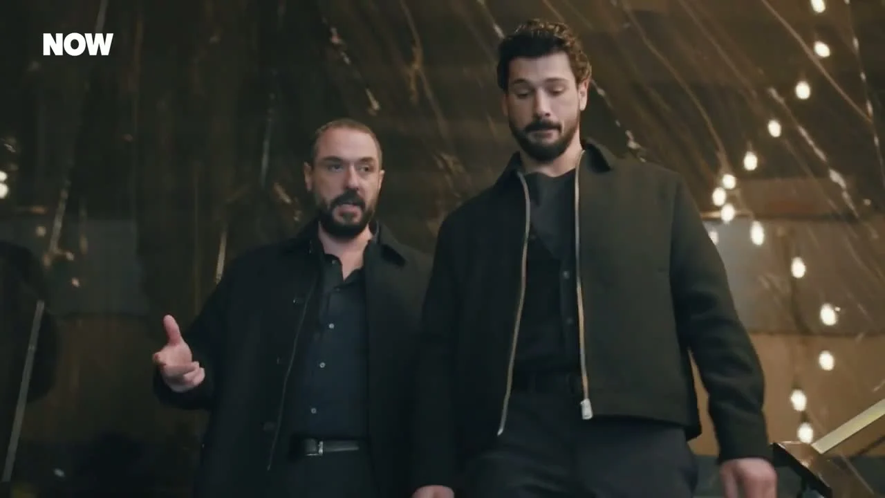Кадры из сериала Под землёй (2026)
